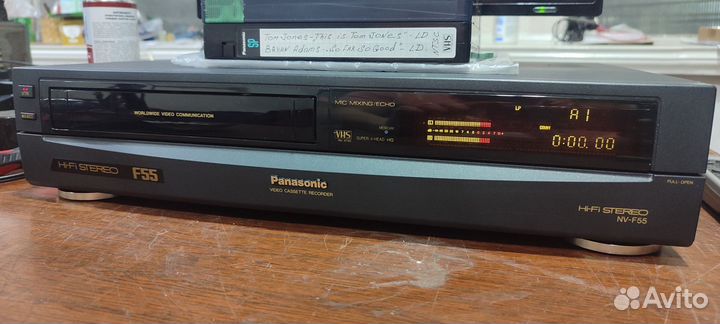 Видеомагнитофон Panasonic NV-F55
