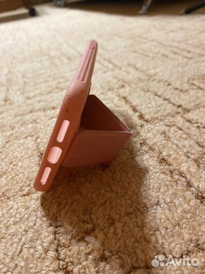 Чехол на iPhone 11