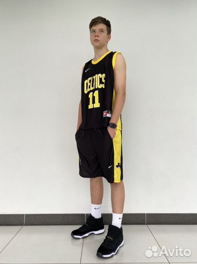 Баскетбольный костюм