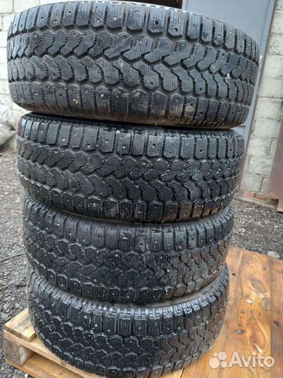 Yokohama F700Z 215/65 R16