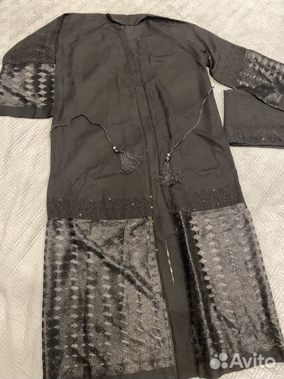 Абая черная с платком