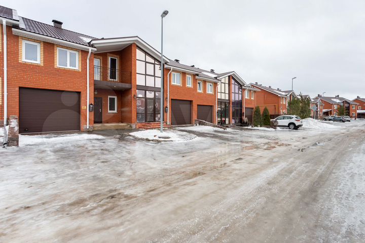 Таунхаус 128 м² на участке 1 сот.