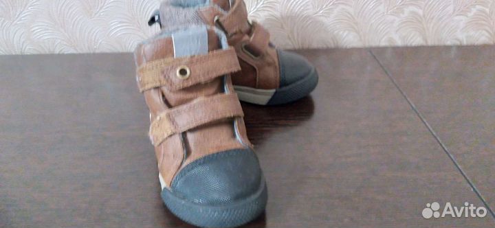 Ботиночки на мальчика демисизонные 22 р