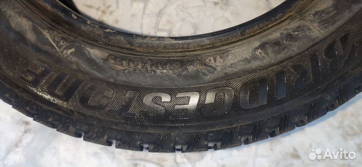 Bridgestone Blizzak Spike-01 185/65 R15 88T