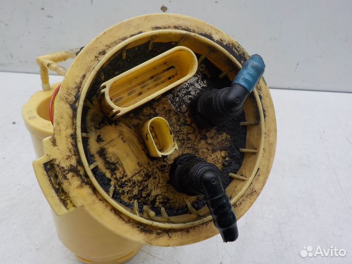 Б/У Б/У Насос топливный Volkswagen Touareg 2010