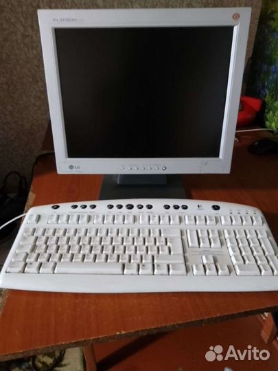 Монитор LG