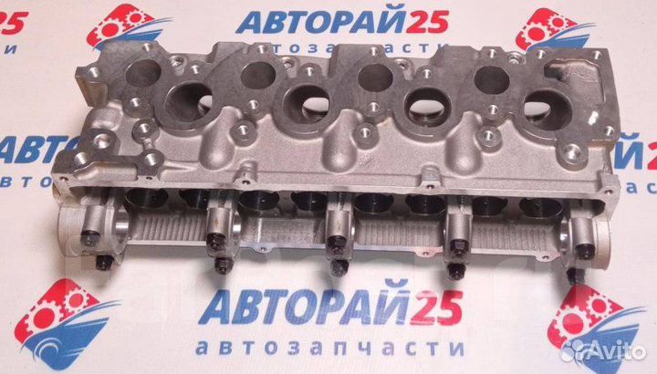 Головка блока цилиндров пустая Mazda RF Термостат