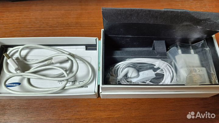 Коробка от iPhone