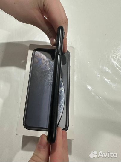 iPhone Xr, 64 ГБ