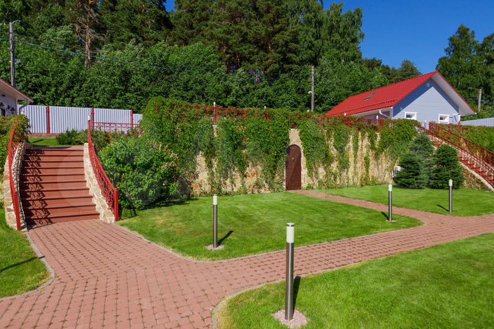 Коттедж 215 м² на участке 20 сот.