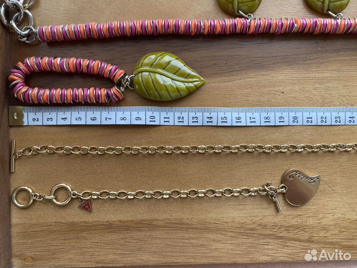 Комплекты украшений Guess и Uterque