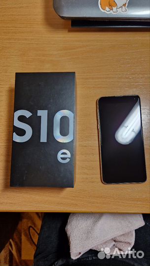 Samsung Galaxy S10e, 6/128 ГБ