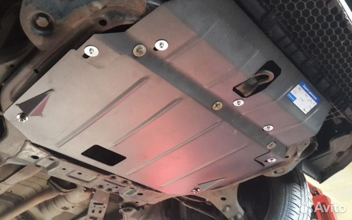 Установка защиты картера Toyota Corolla 2006-2010