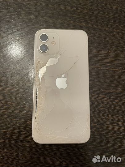 iPhone 12, 64 ГБ