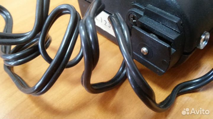 Фотоаппарат Zenit и фотовспышка norma FIL 16