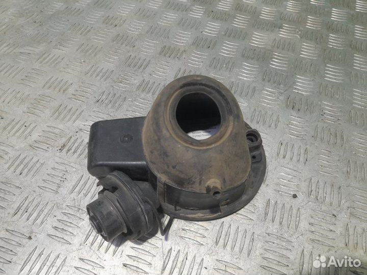 Лючок бензобака Volkswagen Polo седан 1.6