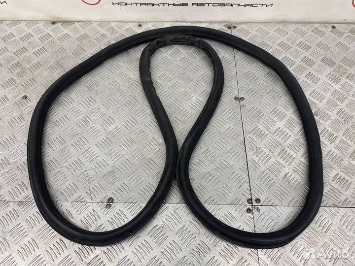 Б/У уплотнительная резинка дверного проема