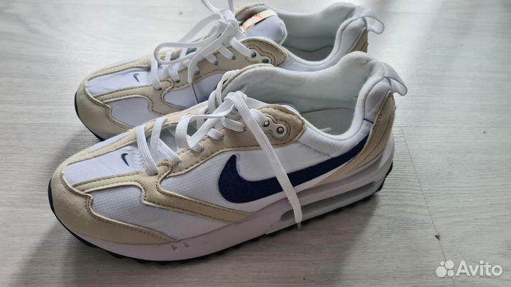 Кроссовки nike женские