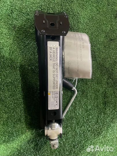 Домкрат Mercedes-Benz E-Class W212 274920 2013