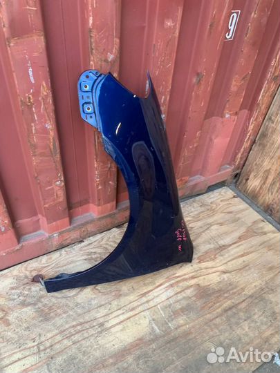 Переднее левое крыло Фольксваген Golf 6 универсал