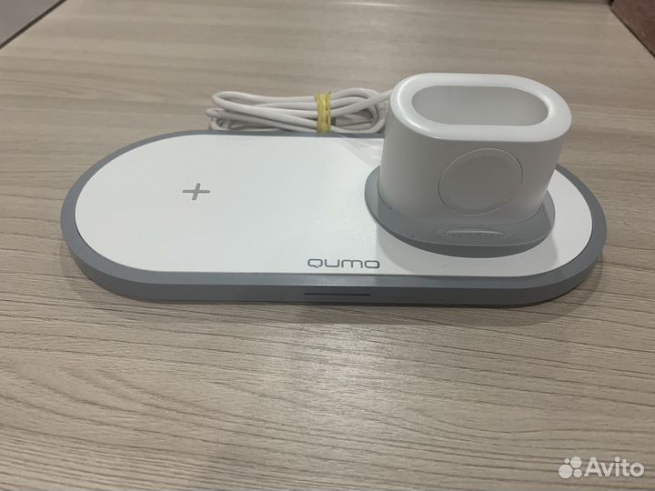 Док-станция для беспроводной зарядки