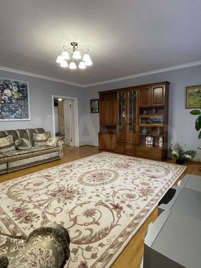 4-к. квартира, 160 м², 1/5 эт.