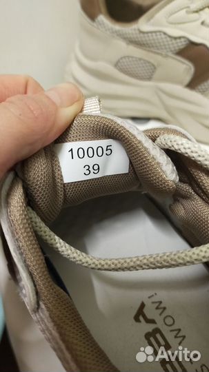 Кроссовки женские (весна-лето)