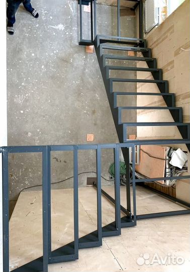 Лестница на монокосоуре