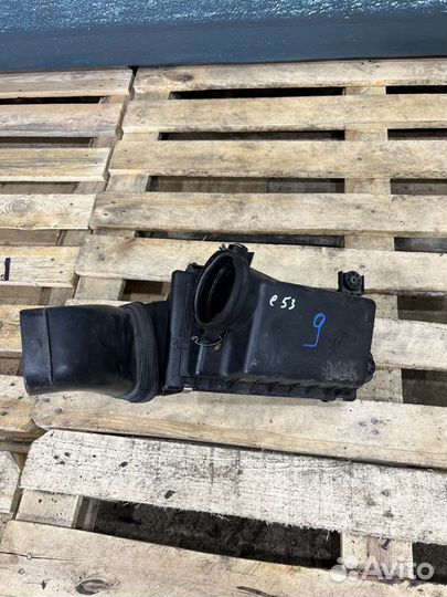 Корпус воздушного фильтра BMW X5 E53