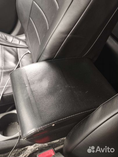 Шторки подлокотник