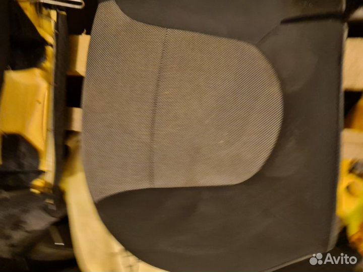 Сиденье заднее Hyundai Solaris седан 2012