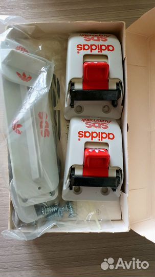 Винтажные лыжные ботинки Adidas с креплениями SDS