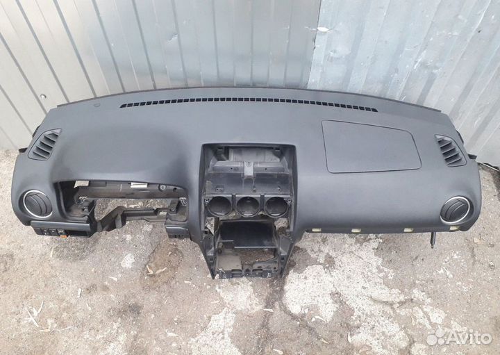 Торпеда панель приборов Mazda 6 GG разборка