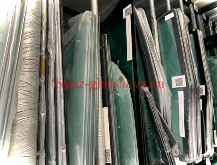 Стекло кабины New Holland W 130