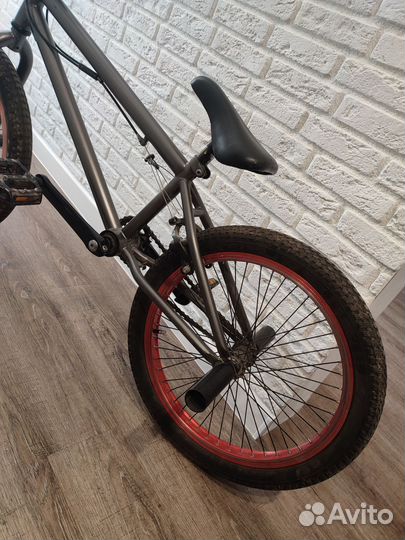 Трюковой велосипед bmx