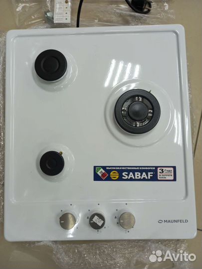 Газовая варочная панель трёхкомфорочная sabaf