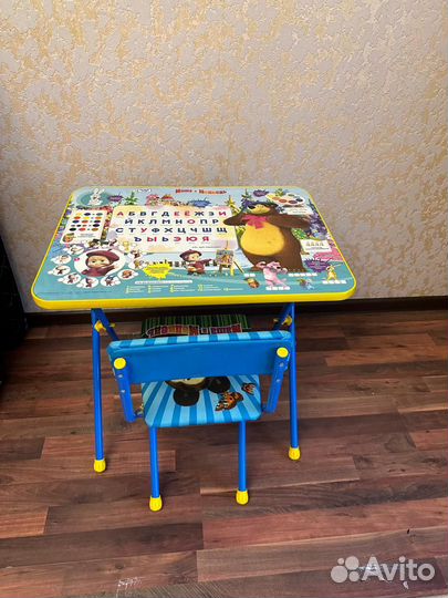 Детский стол и стул