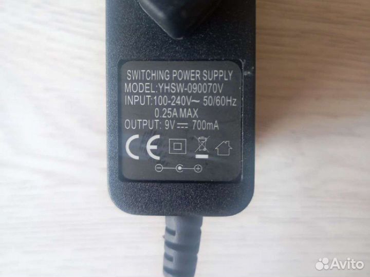 Зарядное устройство для камер 9V