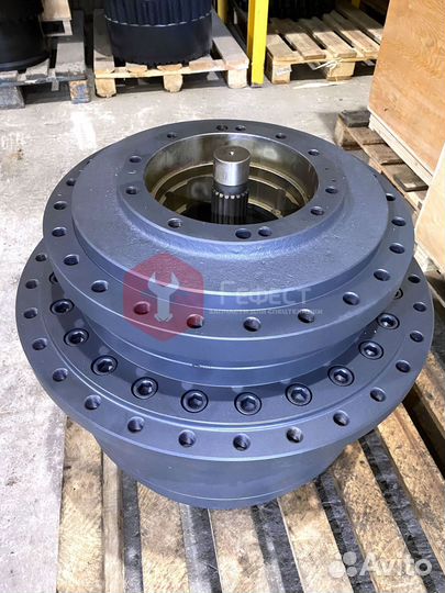 Бортовой редуктор Hyundai R520LC-9S