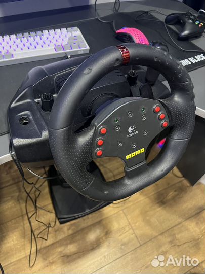 Руль logitech momo racing