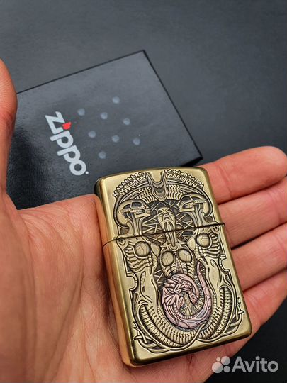 Zippo HR. Giger Alien