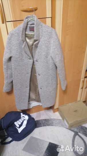 Пальто демисезонное