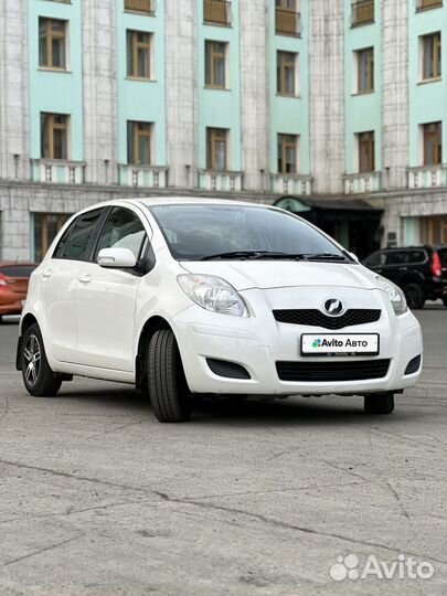 Toyota Vitz 1.0 CVT, 2008, 137 450 км