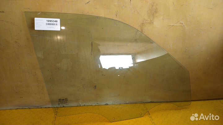 Стекло двери передней правой Accent II