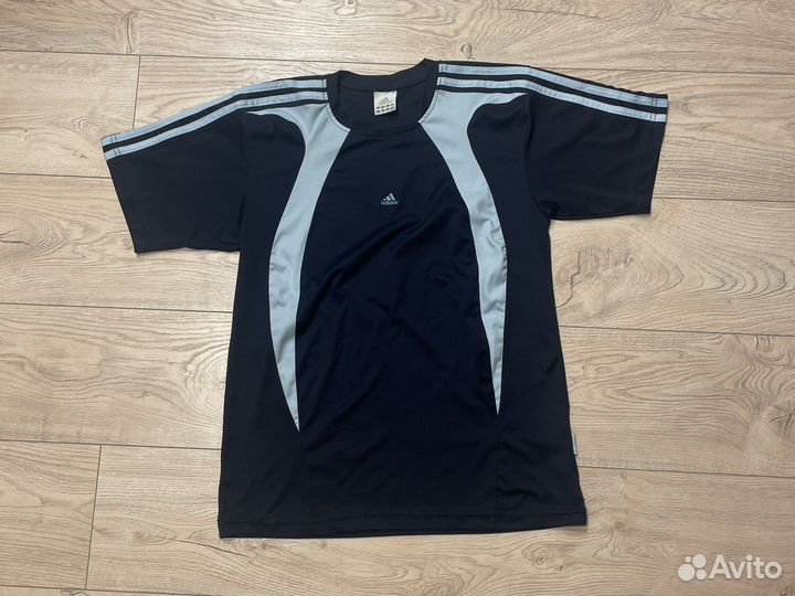 Футбока adidas