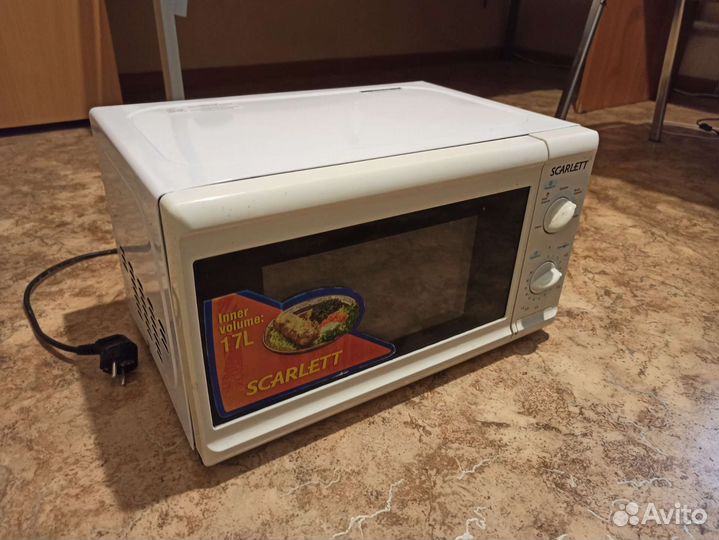 Микроволновая печь Scarlett бу
