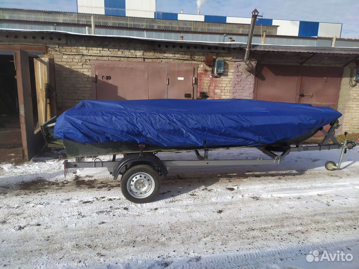 Моторная лодка Казанка 5м