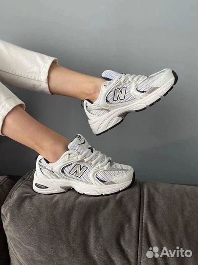 Кроссовки женские New Balance 530