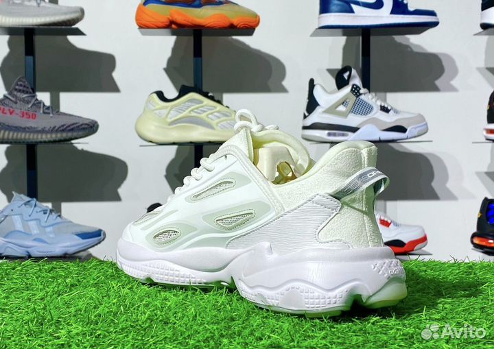 Adidas Ozweego Celox White Lux VR5