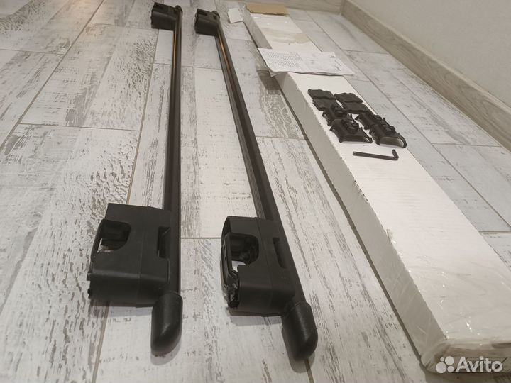 Поперечные дуги на крышу Renault Sandero Stepway